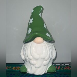 EUC Gnome Cookie 🍪 Jar 🫙 w/ Clovers ☘️